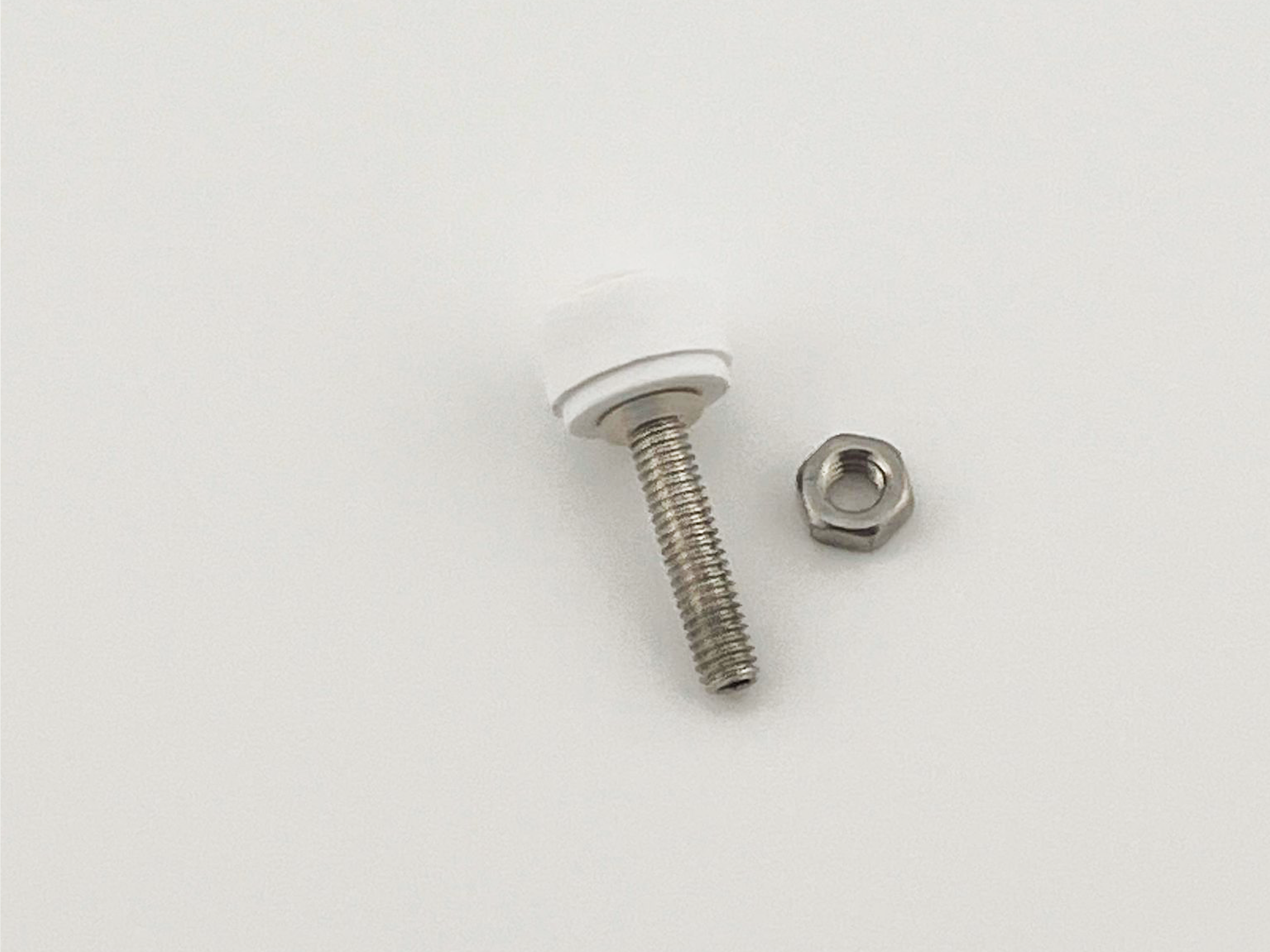 O-ring vs nut